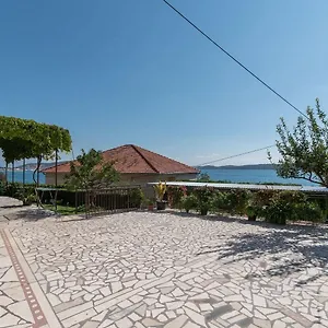 Vin Trogir